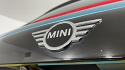 2021 (21) MINI CONVERTIBLE 1.5 Cooper Classic II 2dr Auto 4620569