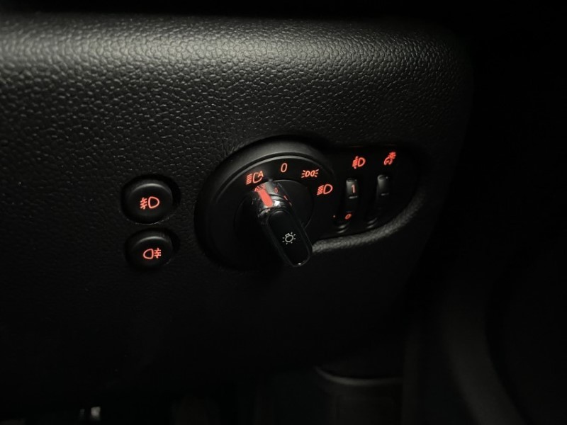 2021 (21) MINI CONVERTIBLE 1.5 Cooper Classic II 2dr Auto 4620551