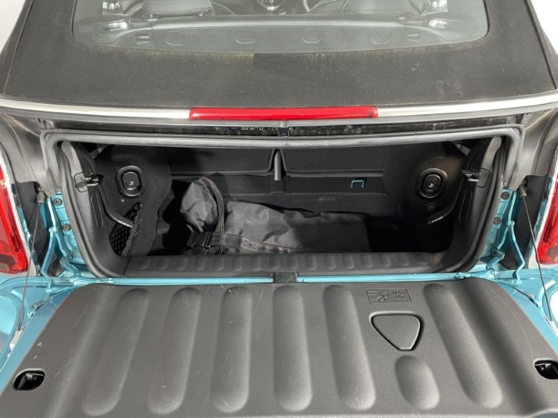 2021 (21) MINI CONVERTIBLE 1.5 Cooper Classic II 2dr Auto 4620570