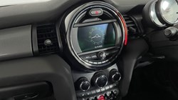 2021 (21) MINI CONVERTIBLE 1.5 Cooper Classic II 2dr Auto 4620590