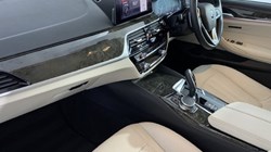 2018 (68) BMW 5 SERIES 520d xDrive SE 4dr Auto 4665941