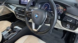2018 (68) BMW 5 SERIES 520d xDrive SE 4dr Auto 4665934
