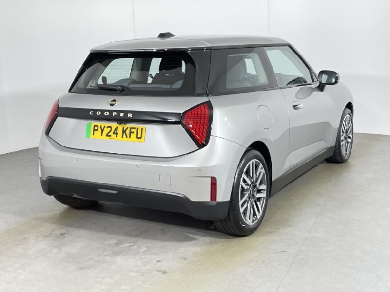 2024 (24) MINI COOPER 135kW E Classic 41kWh 3dr Auto 4601893