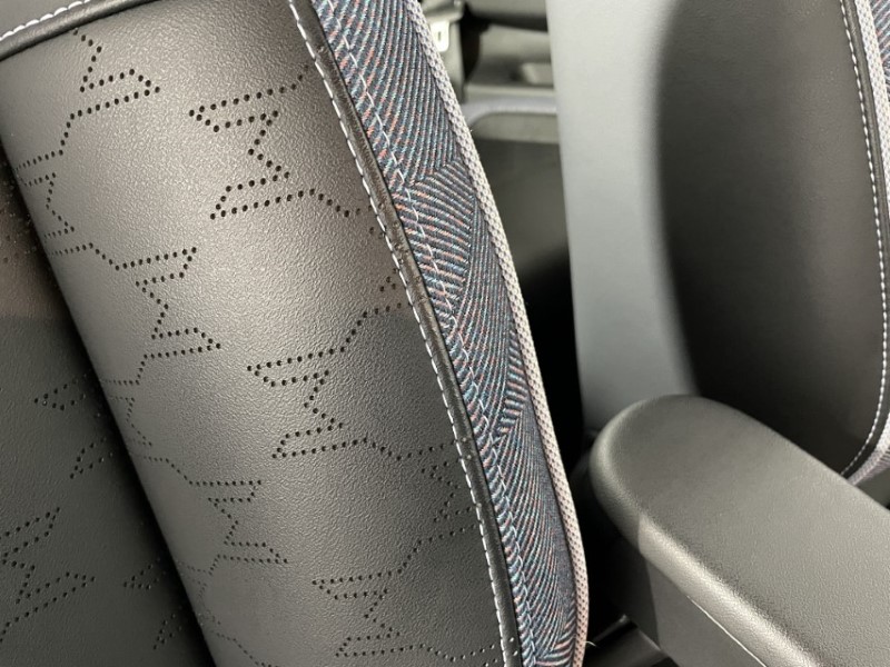 2024 (24) MINI COOPER 135kW E Classic 41kWh 3dr Auto 4601833