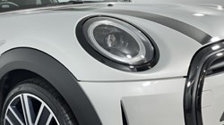 2022 (72) MINI HATCHBACK 1.5 Cooper Exclusive 5dr Auto 4670786