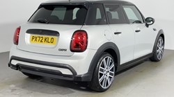 2022 (72) MINI HATCHBACK 1.5 Cooper Exclusive 5dr Auto 4670771