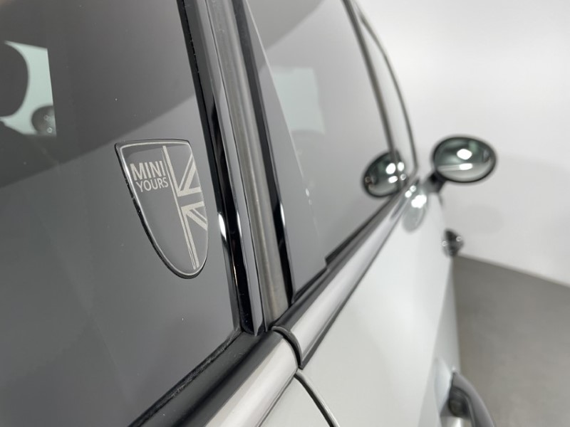 2022 (72) MINI HATCHBACK 1.5 Cooper Exclusive 5dr Auto 4670723