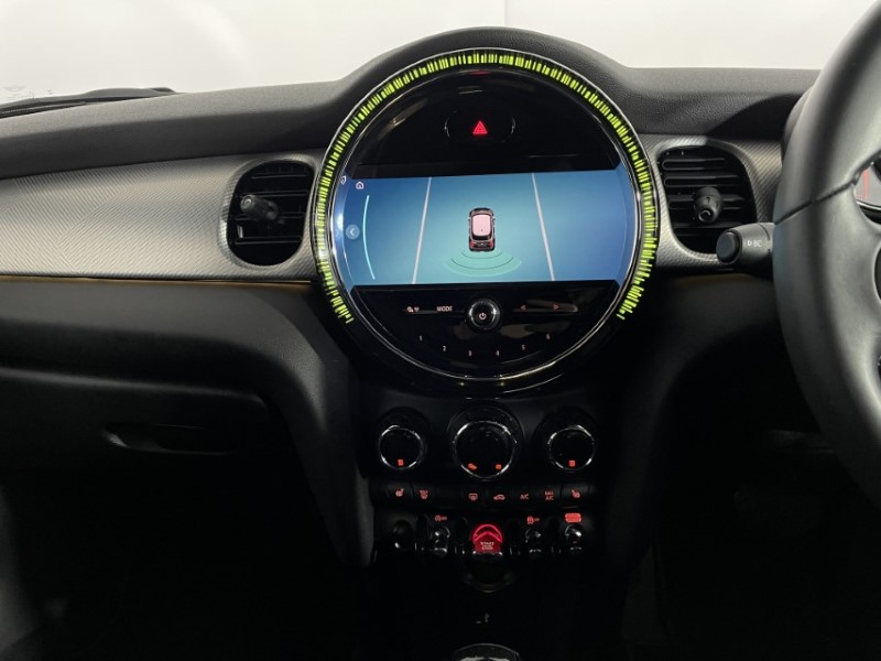 2022 (72) MINI HATCHBACK 1.5 Cooper Exclusive 5dr Auto 4670700