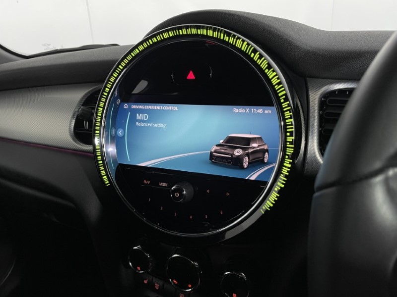 2022 (72) MINI HATCHBACK 1.5 Cooper Exclusive 5dr Auto 4670712