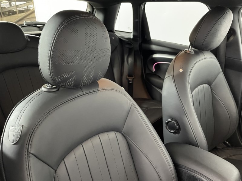 2022 (72) MINI HATCHBACK 1.5 Cooper Exclusive 5dr Auto 4670716