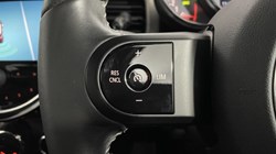 2022 (72) MINI HATCHBACK 1.5 Cooper Exclusive 5dr Auto 4670703