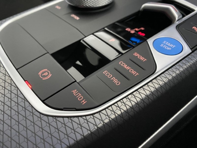 2025 (75) BMW I4 250kW eDrive40 M Sport 83.9kWh 5dr Auto [Pro Pack] 4575833