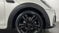 2023 (23) MINI HATCHBACK 1.5 Cooper Sport 3dr Auto 4629865