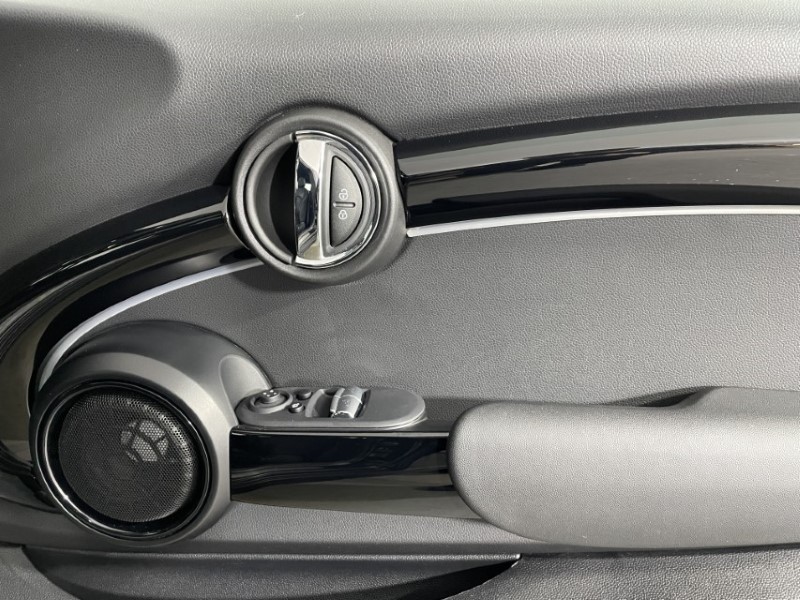 2021 (71) MINI HATCHBACK 135kW Cooper S Level 3 33kWh 3dr Auto 4692693