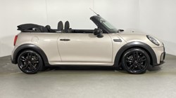 2022 (72) MINI CONVERTIBLE 1.5 Cooper Sport 2dr 4660307
