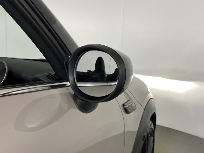 2022 (72) MINI CONVERTIBLE 1.5 Cooper Sport 2dr 4660287