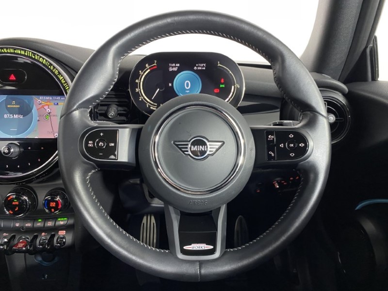 2022 (72) MINI CONVERTIBLE 1.5 Cooper Sport 2dr 4660262