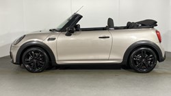 2022 (72) MINI CONVERTIBLE 1.5 Cooper Sport 2dr 4660301