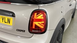 2022 (72) MINI CONVERTIBLE 1.5 Cooper Sport 2dr 4660285
