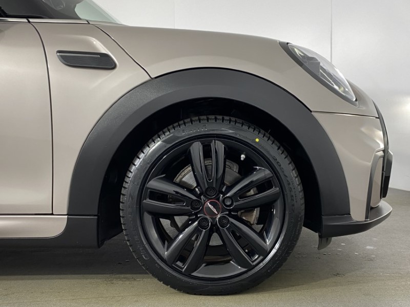 2022 (72) MINI CONVERTIBLE 1.5 Cooper Sport 2dr 4660289