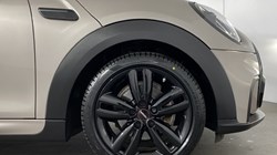 2022 (72) MINI CONVERTIBLE 1.5 Cooper Sport 2dr 4660289