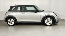 2024 (24) MINI COOPER 1.5 C Classic 3dr Auto 4649262