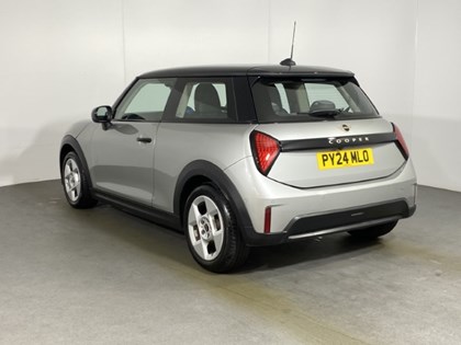 2024 (24) MINI COOPER 1.5 C Classic 3dr Auto