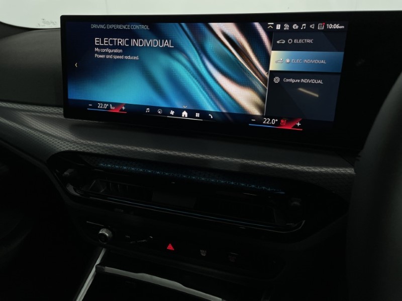 2025 (75) BMW 3 SERIES 330e 22.3 kWh M Sport 4dr Step Auto 4697098