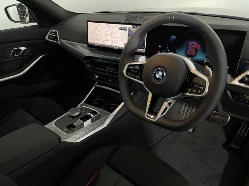 2025 (75) BMW 3 SERIES 330e 22.3 kWh M Sport 4dr Step Auto 4697101