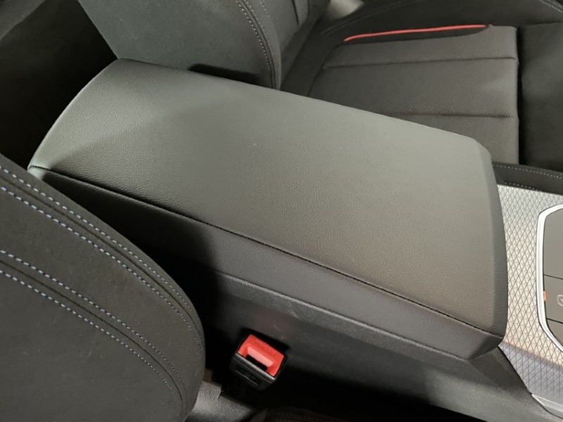 2025 (75) BMW 3 SERIES 330e 22.3 kWh M Sport 4dr Step Auto 4697106