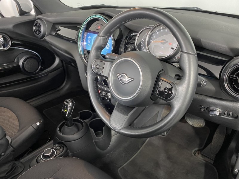 2022 (72) MINI CONVERTIBLE 1.5 Cooper Classic 2dr Auto 4660425