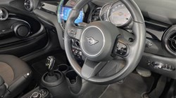 2022 (72) MINI CONVERTIBLE 1.5 Cooper Classic 2dr Auto 4660425