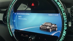 2022 (72) MINI CONVERTIBLE 1.5 Cooper Classic 2dr Auto 4660412