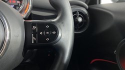 2022 (72) MINI CONVERTIBLE 1.5 Cooper Classic 2dr Auto 4660421
