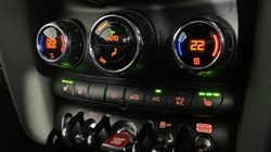 2022 (72) MINI CONVERTIBLE 1.5 Cooper Classic 2dr Auto 4660424