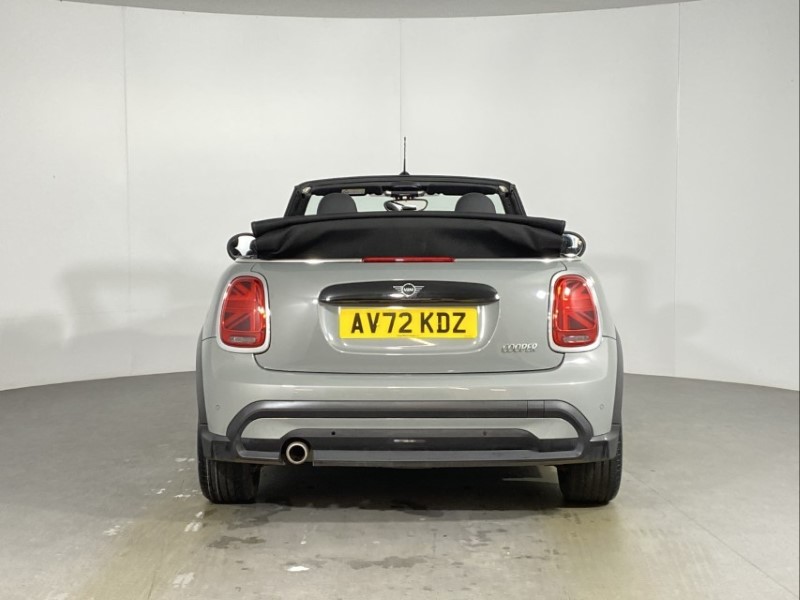 2022 (72) MINI CONVERTIBLE 1.5 Cooper Classic 2dr Auto 4660444