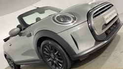 2022 (72) MINI CONVERTIBLE 1.5 Cooper Classic 2dr Auto 4660464