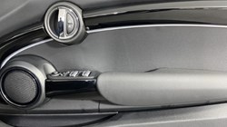 2022 (72) MINI CONVERTIBLE 1.5 Cooper Classic 2dr Auto 4660427