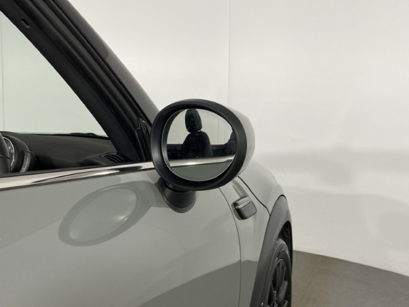 2022 (72) MINI CONVERTIBLE 1.5 Cooper Classic 2dr Auto 4660438