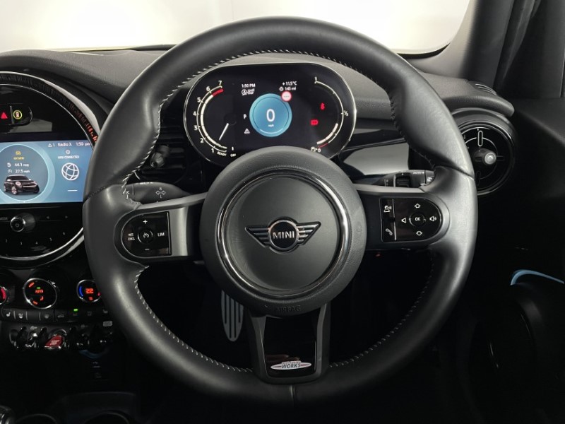 2023 (73) MINI HATCHBACK 1.5 Cooper Sport Premium 3dr Auto 4656038