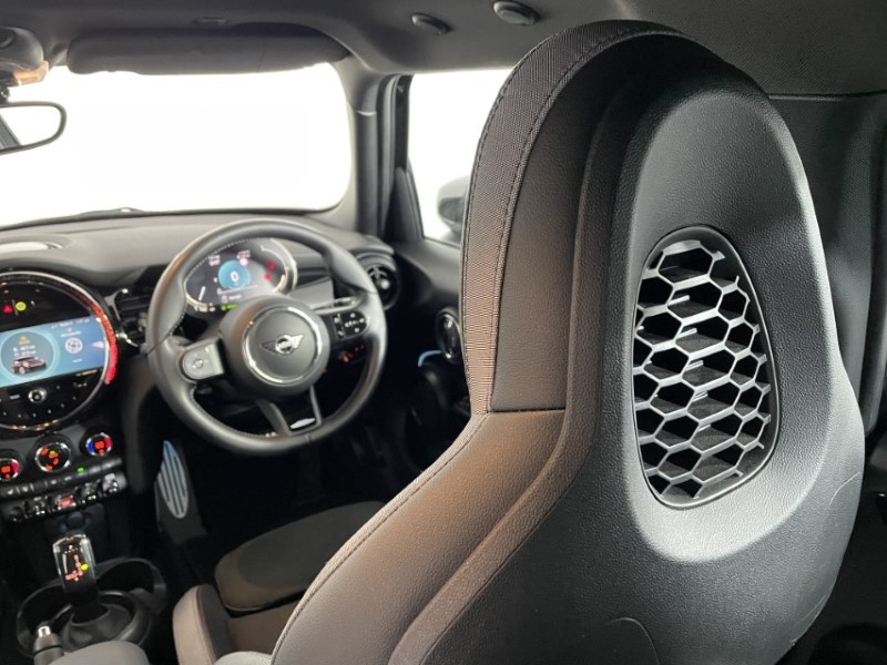 2023 (73) MINI HATCHBACK 1.5 Cooper Sport Premium 3dr Auto 4656080