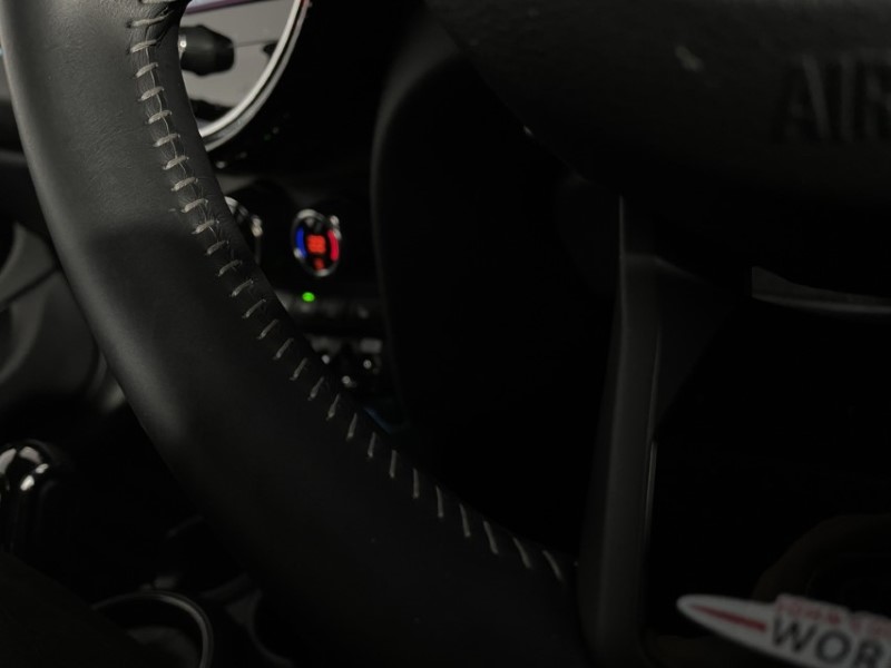 2023 (73) MINI HATCHBACK 1.5 Cooper Sport Premium 3dr Auto 4656042