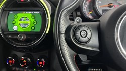2019 (19) MINI HATCHBACK 2.0 Cooper S Sport II 3dr Auto 4639084
