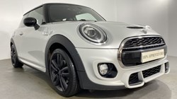 2019 (19) MINI HATCHBACK 2.0 Cooper S Sport II 3dr Auto 4639137