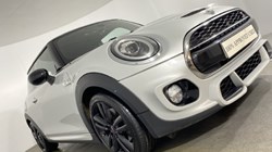 2019 (19) MINI HATCHBACK 2.0 Cooper S Sport II 3dr Auto 4639138