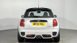 2019 (19) MINI HATCHBACK 2.0 Cooper S Sport II 3dr Auto 4639118