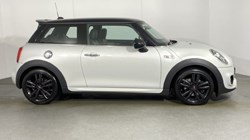 2019 (19) MINI HATCHBACK 2.0 Cooper S Sport II 3dr Auto 4639121
