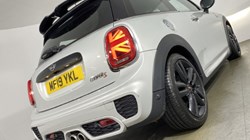2019 (19) MINI HATCHBACK 2.0 Cooper S Sport II 3dr Auto 4639117