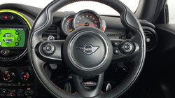 2019 (19) MINI HATCHBACK 2.0 Cooper S Sport II 3dr Auto 4639083