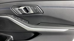 2025 (75) BMW 3 SERIES 320i M Sport 4dr Step Auto 4713836